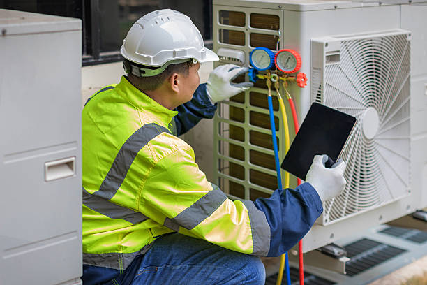 Professional Hvac technician working in Redlands, CA